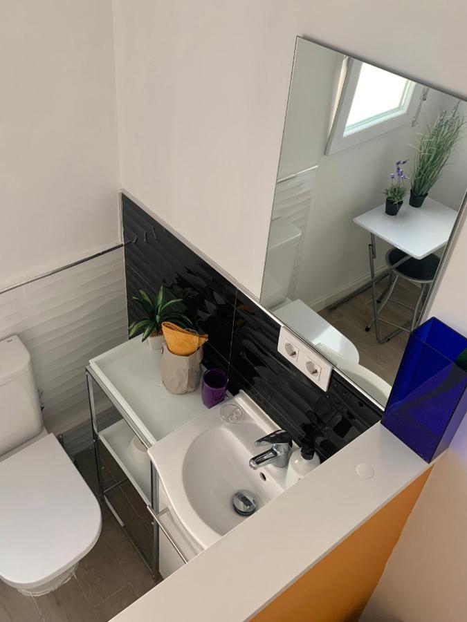 ולנסיה Alquilo Habitacion Individual Con Aseo Privado Solo Chicas, Only Girls מראה חיצוני תמונה